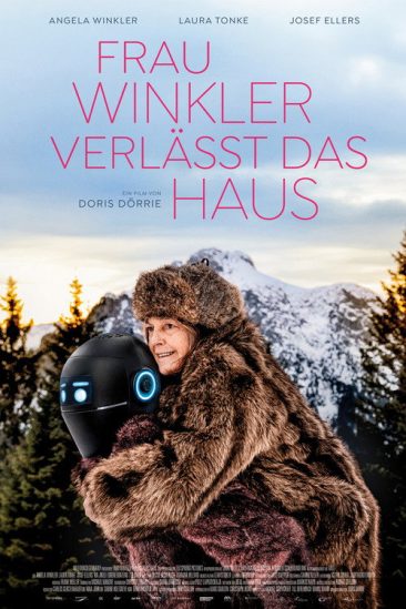 Frau-Winkler-verlaesst-das-Haus